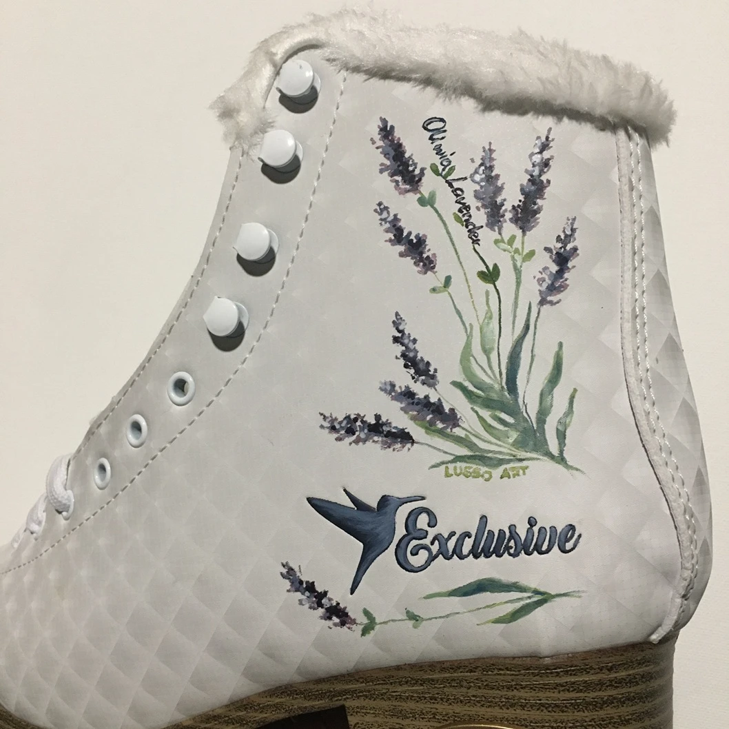 Łyżwy figurowe — materiał skóra - efekt jak przy butach rowerowych