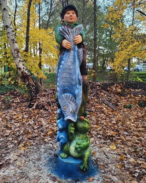 Malowane rzeźby drewniane