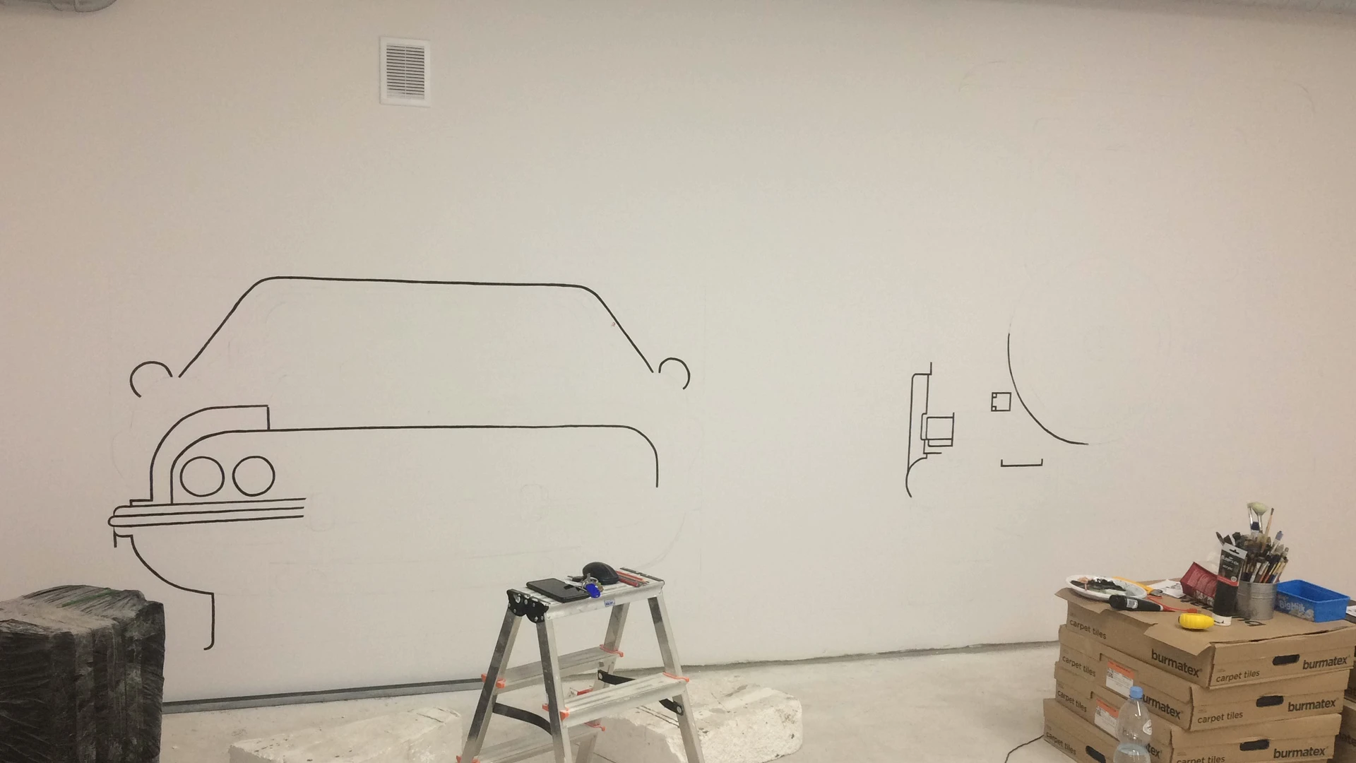 Mural w garażu - motoryzacyjny akcent