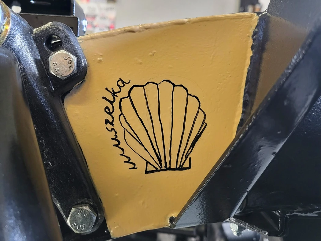 Rama Land Rover dla "Ślady Szlachë"